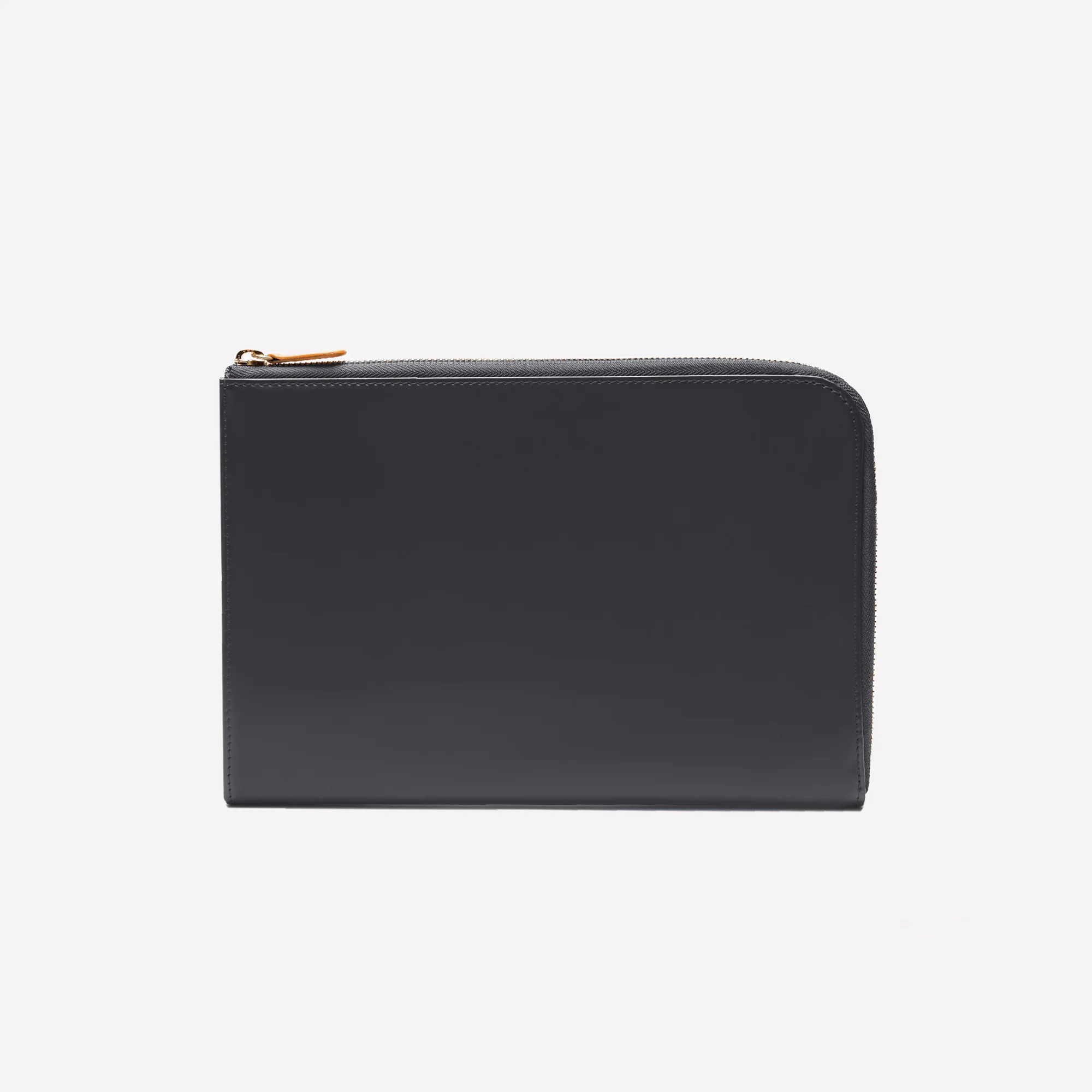 Bridle Hide Medium Zip Pouch - Image 23