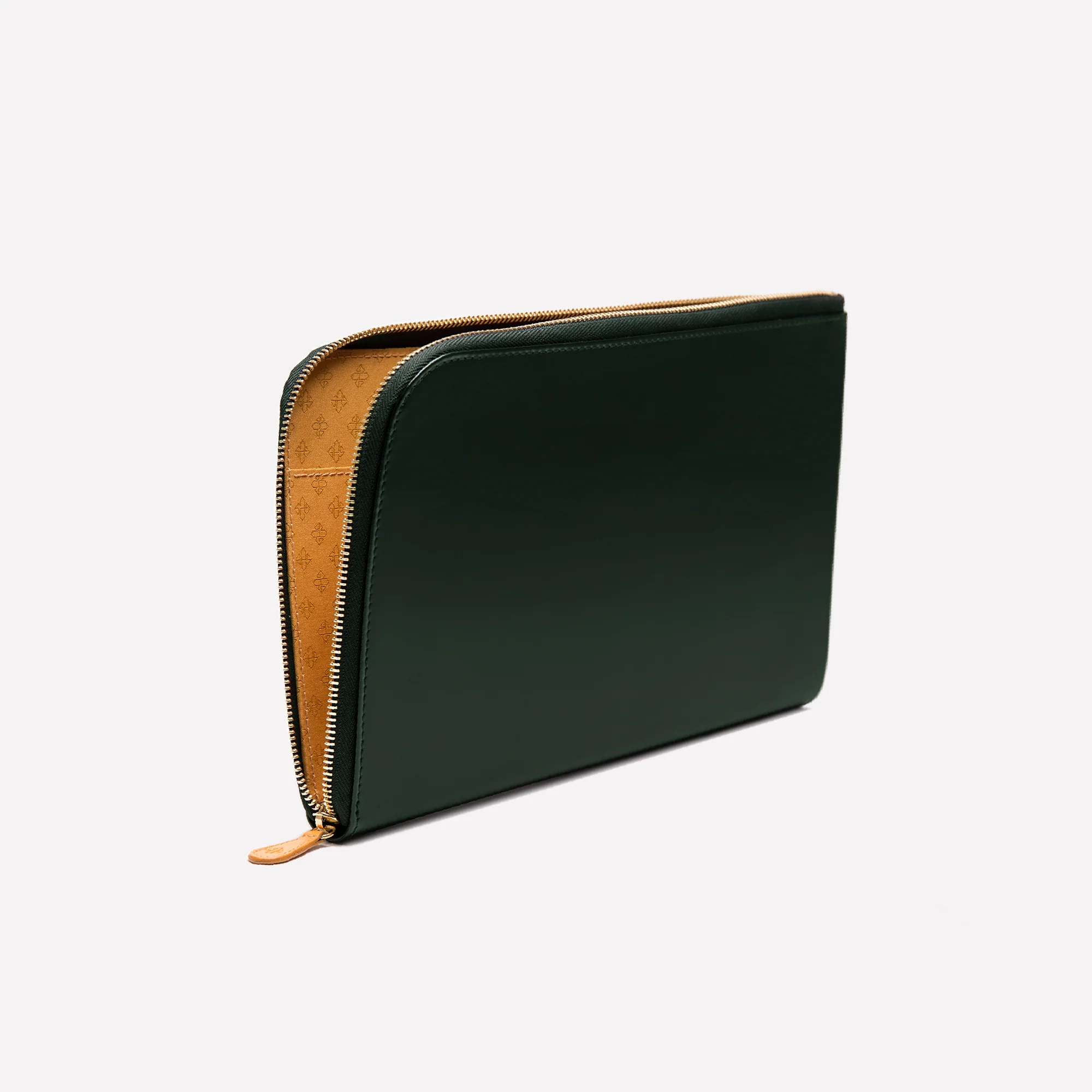 Bridle Hide Medium Zip Pouch - Image 33