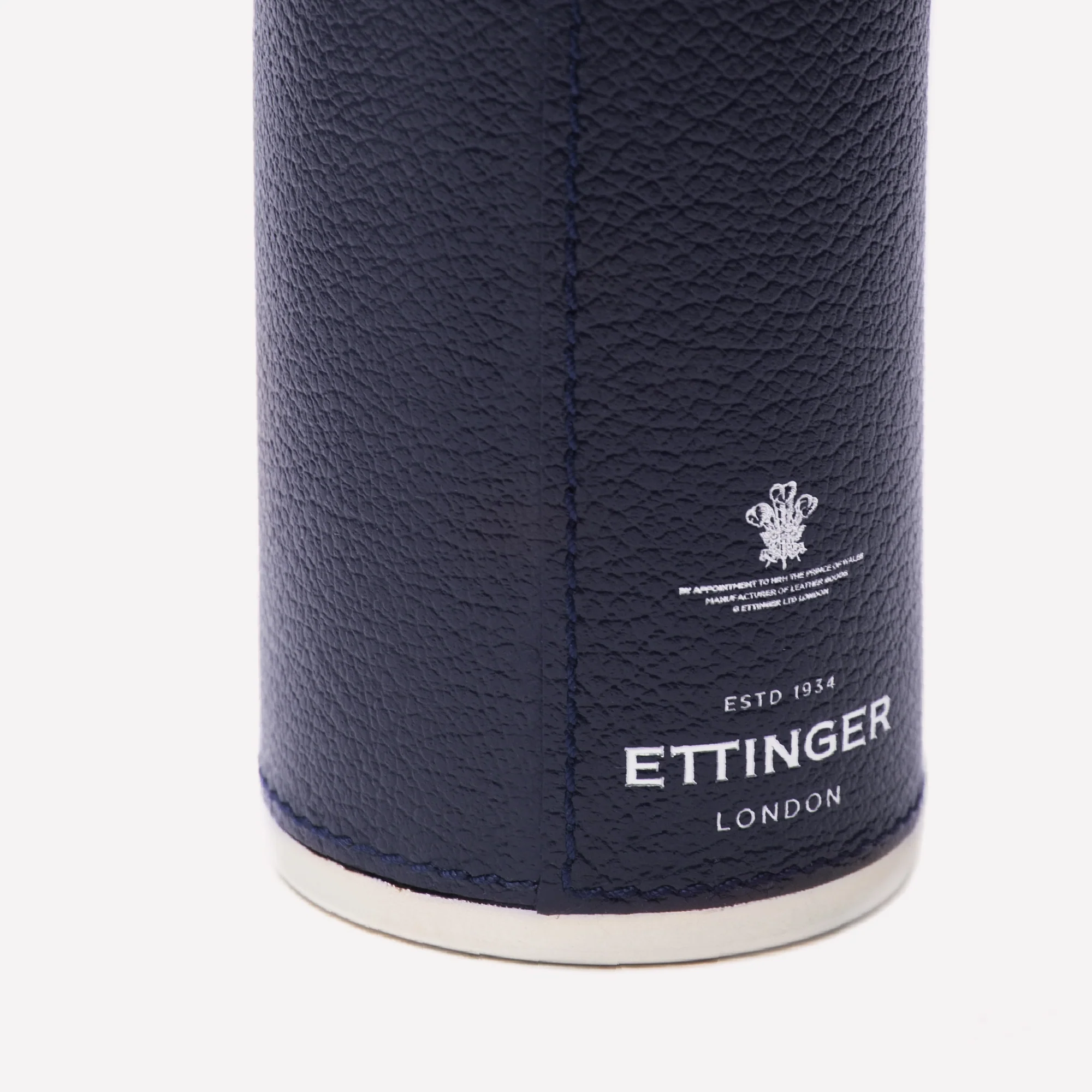 Capra 8oz Hunter Flask with 4 Cups - Image 11