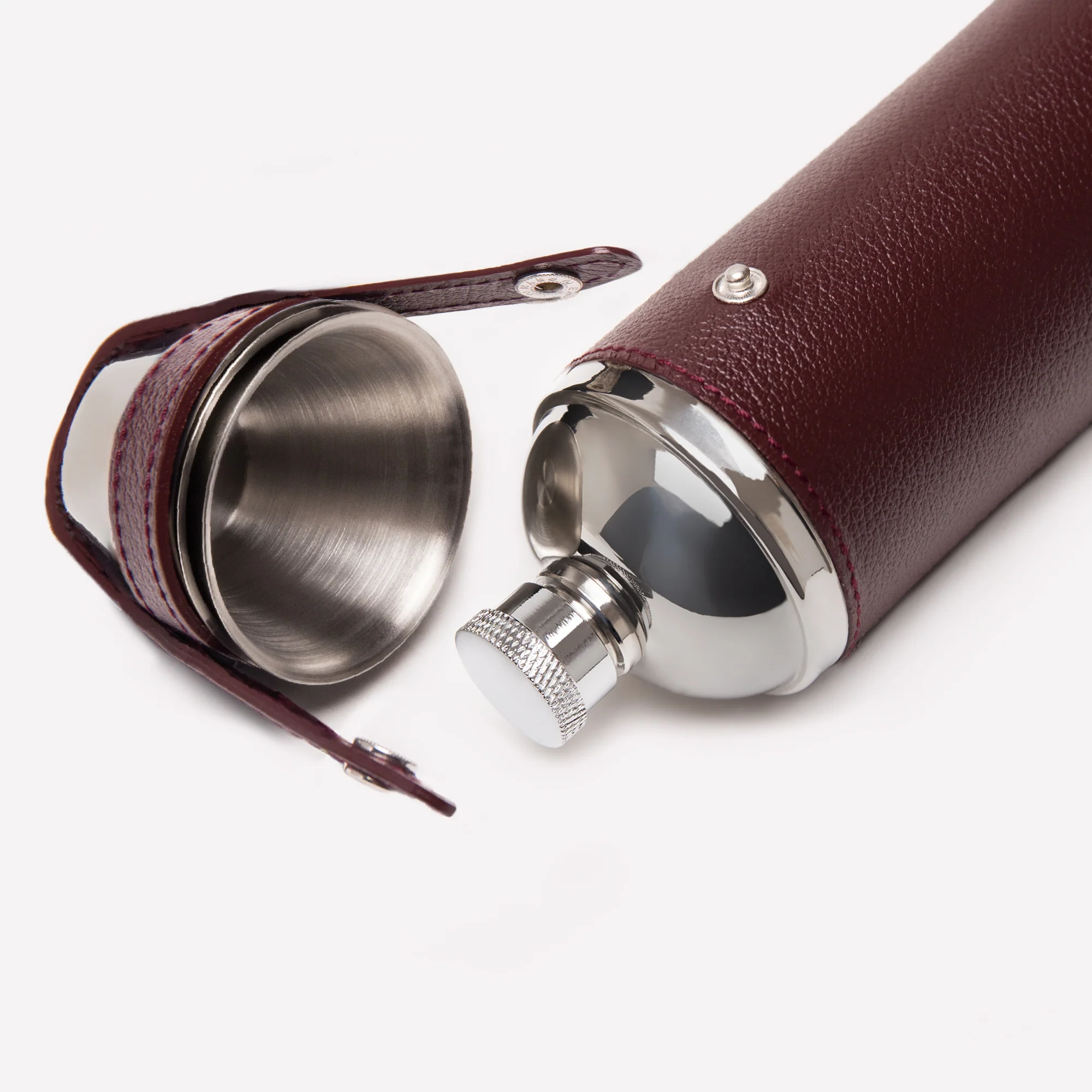 Capra 8oz Hunter Flask with 4 Cups - Image 14