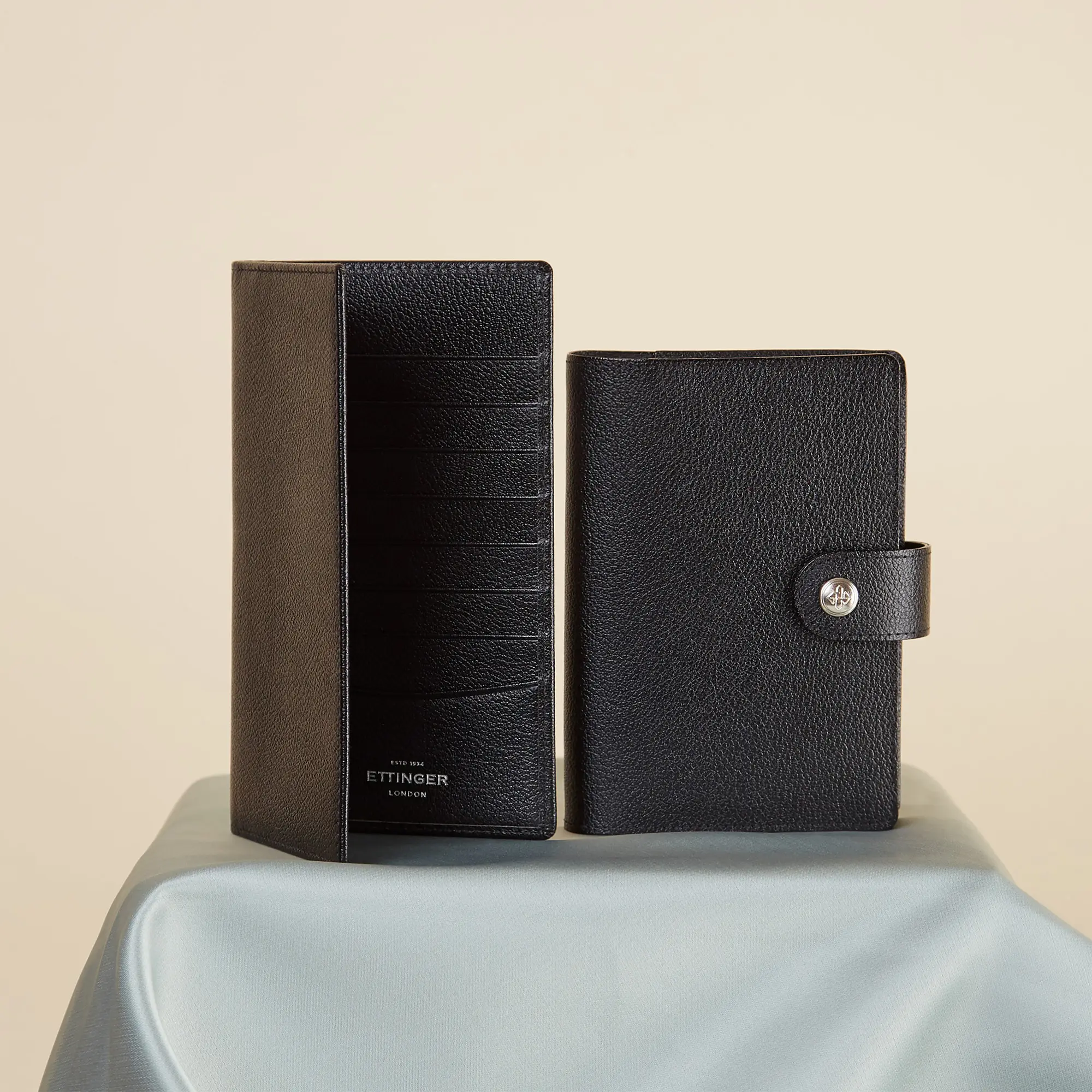 Capra Coat Wallet with 8 C/C - Image 7