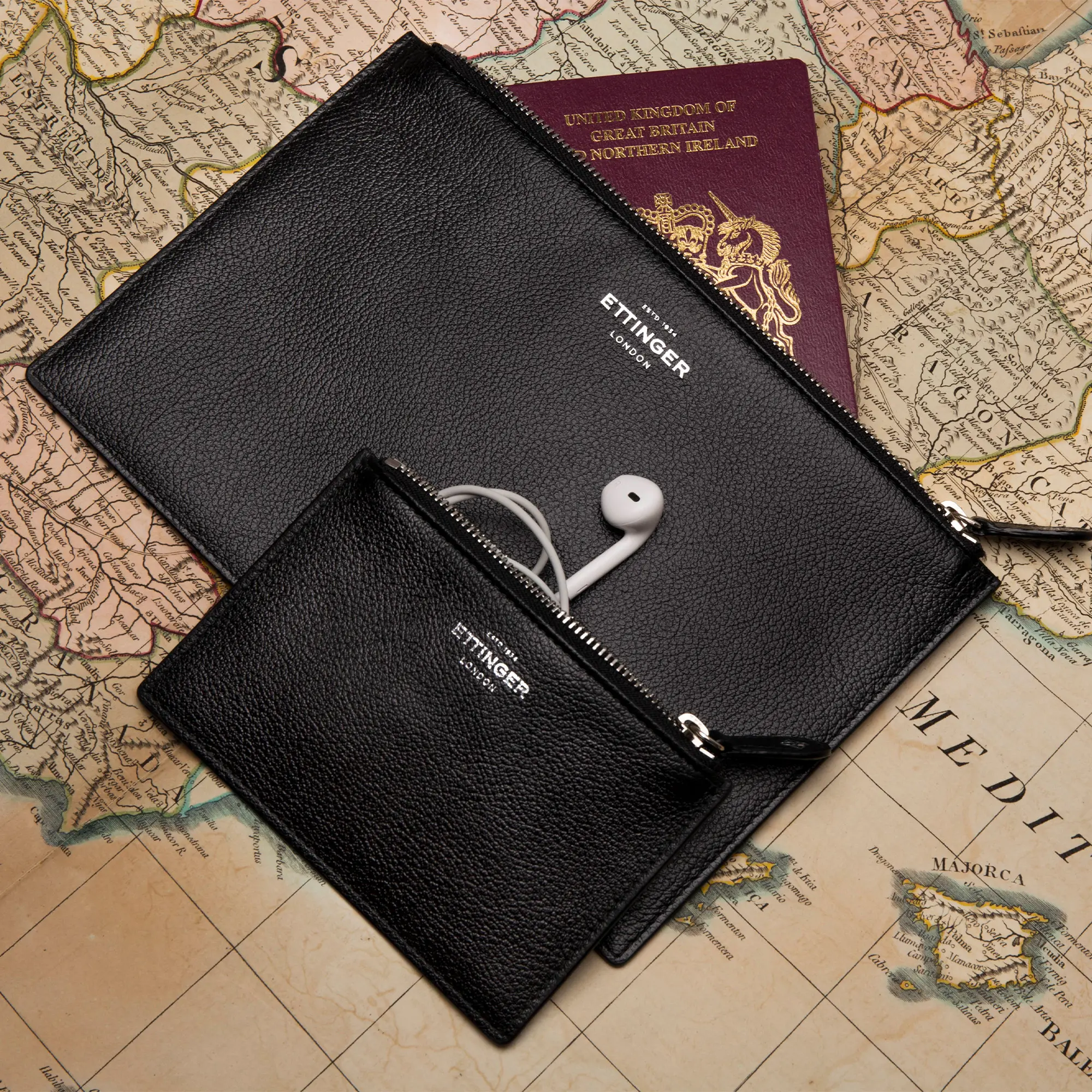 Capra Mini Pouch - Image 11