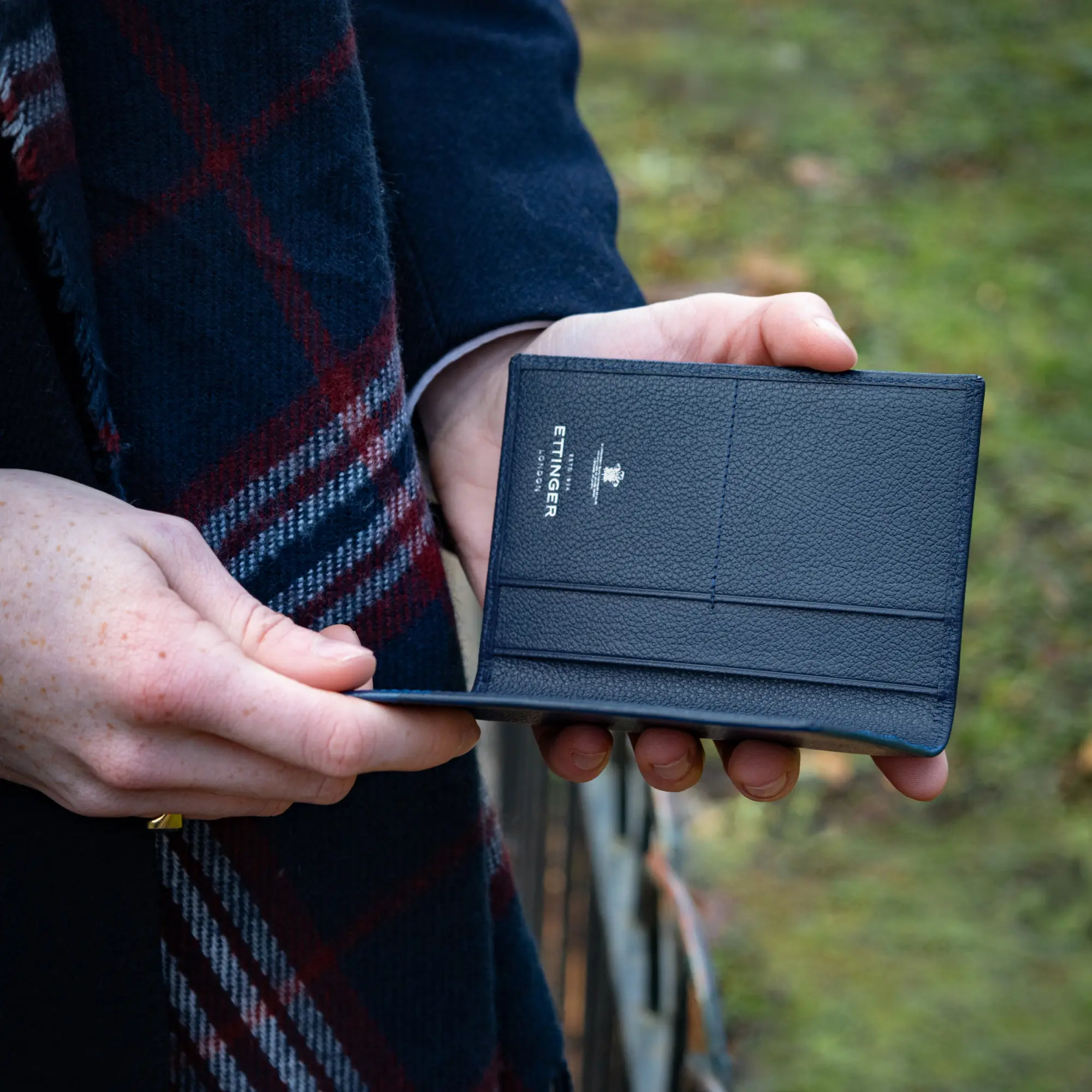 Capra Passport Case - Image 11