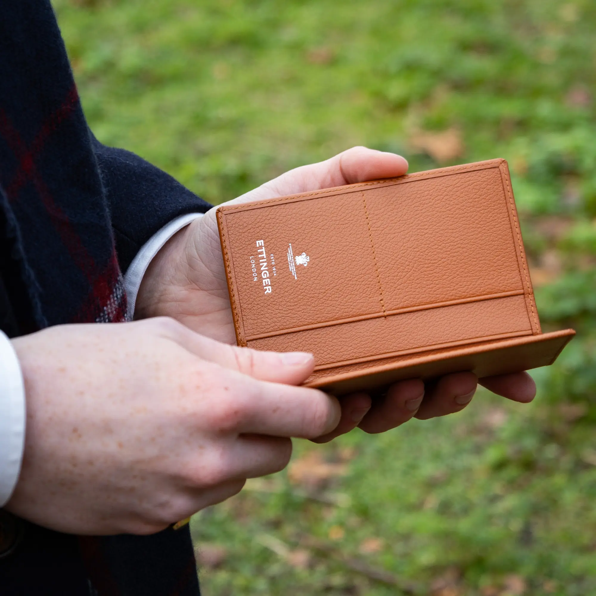 Capra Passport Case - Image 7