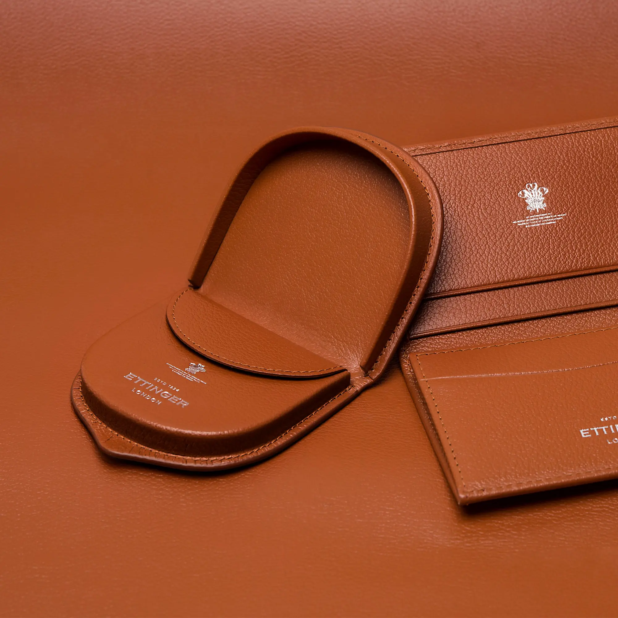 Capra Tray Purse - Image 10