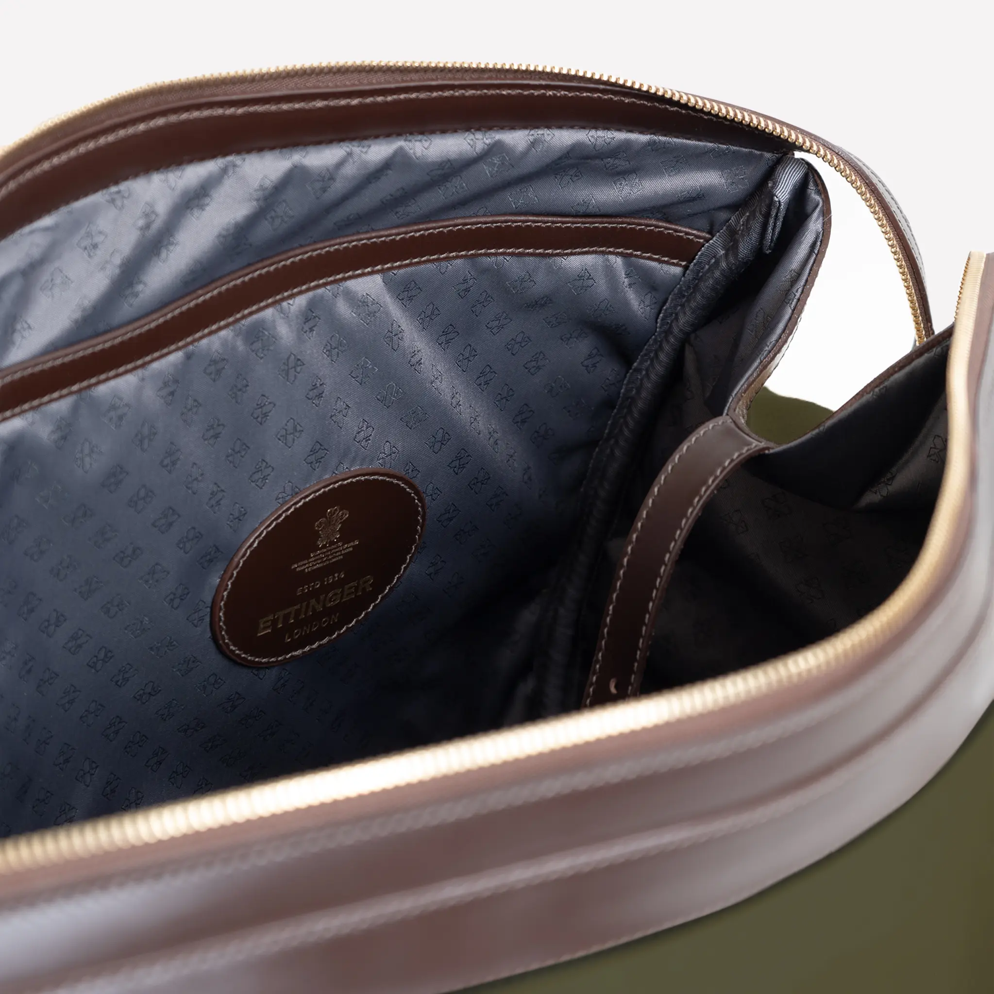 Pursuits Cotswold Weekend Bag - Image 30