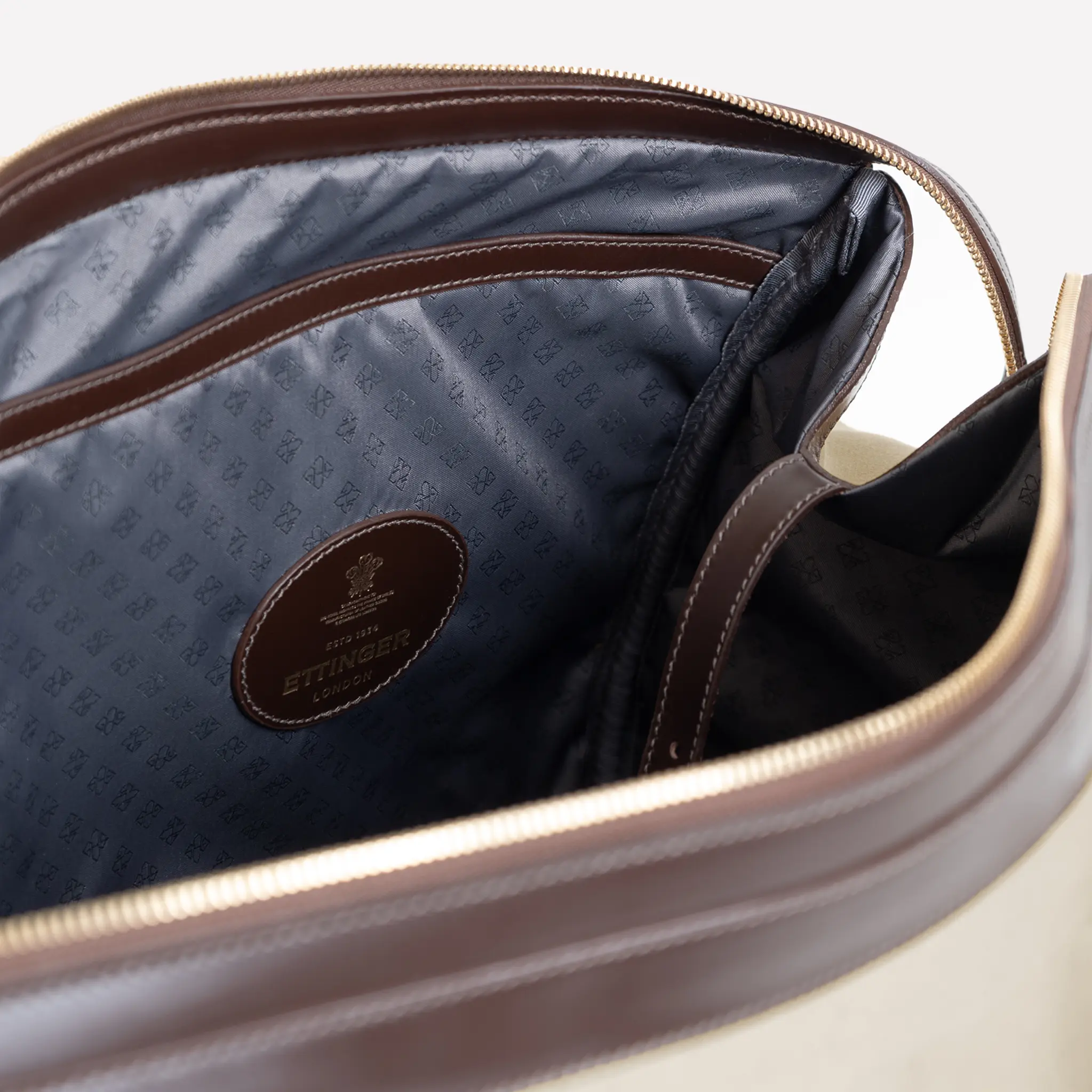 Pursuits Cotswold Weekend Bag - Image 37
